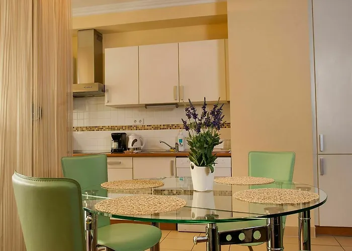 Passage Hotell 3*