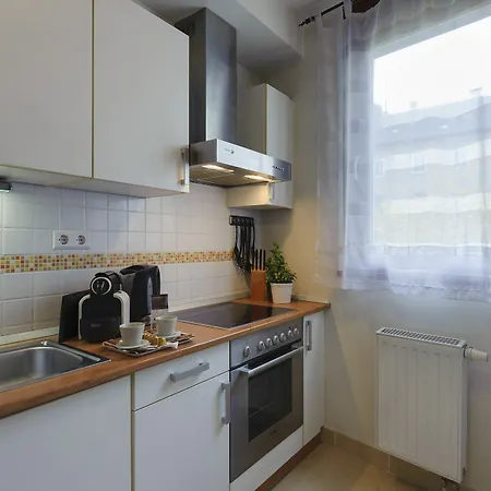 Passage Apartment *