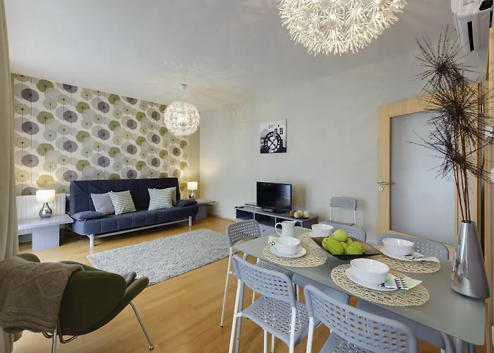 Passage 3* בודפשט