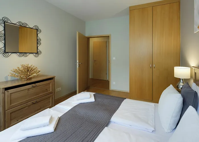 Passage 3* בודפשט